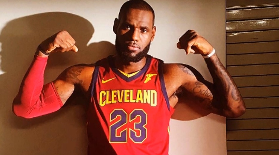 NBA: Lebron James explique pourquoi il ne porte plus son bandeau fétiche