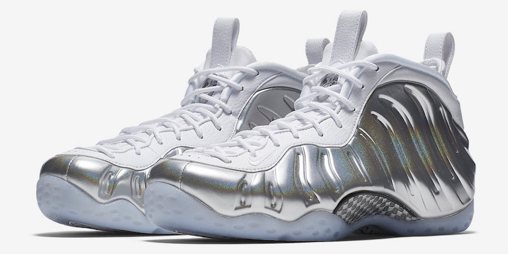 Nike WMNS Air Foamposite One Chrome le meilleur moyen pour faire briller vos pieds mesdames