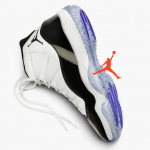 Air Jordan 11 Concord