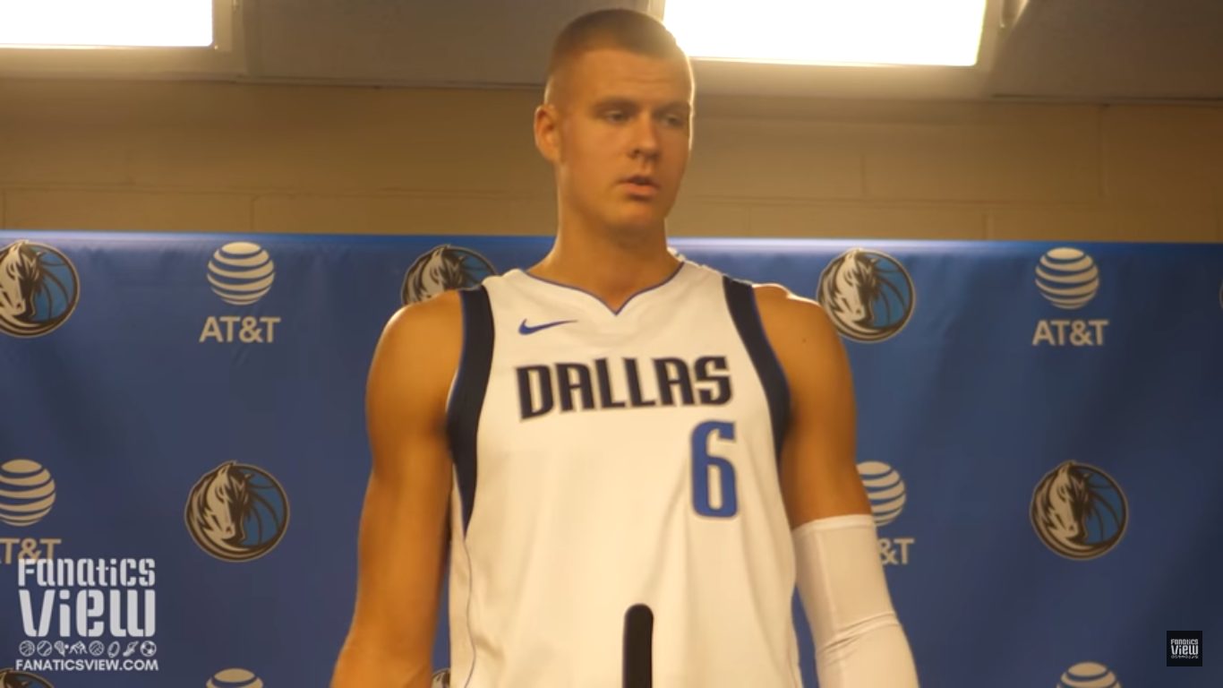 kristaps porzi??is dallas mavericks