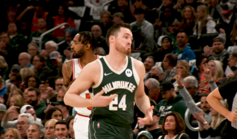 https://redac.trashtalk.co/wp-content/uploads/2022/06/Pat-Connaughton-768x450.png