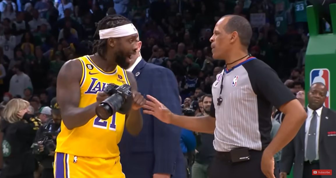 Pat Beverley a pris une technique pour avoir ramenÃ© une camÃ©ra Ã  l'arbitre