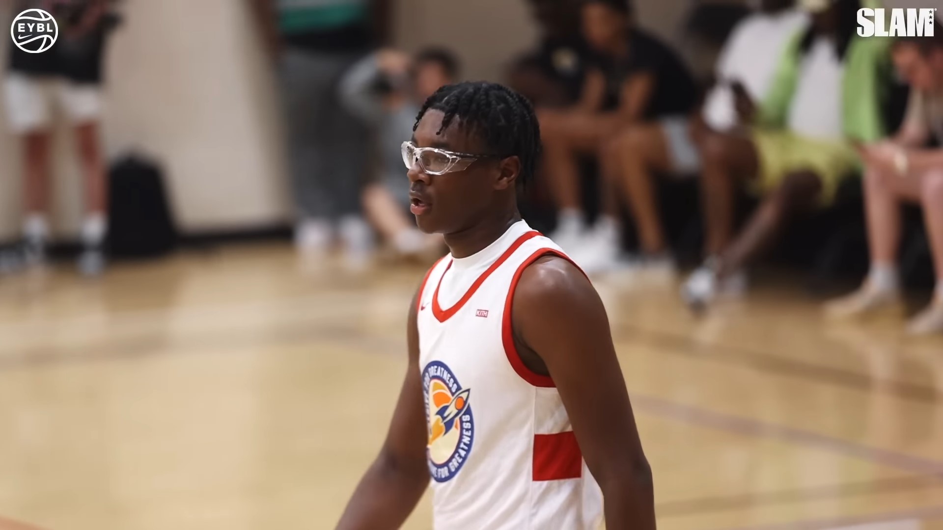 Discover the Rising Star Bryce James at the Nike EYBL Peach Jam