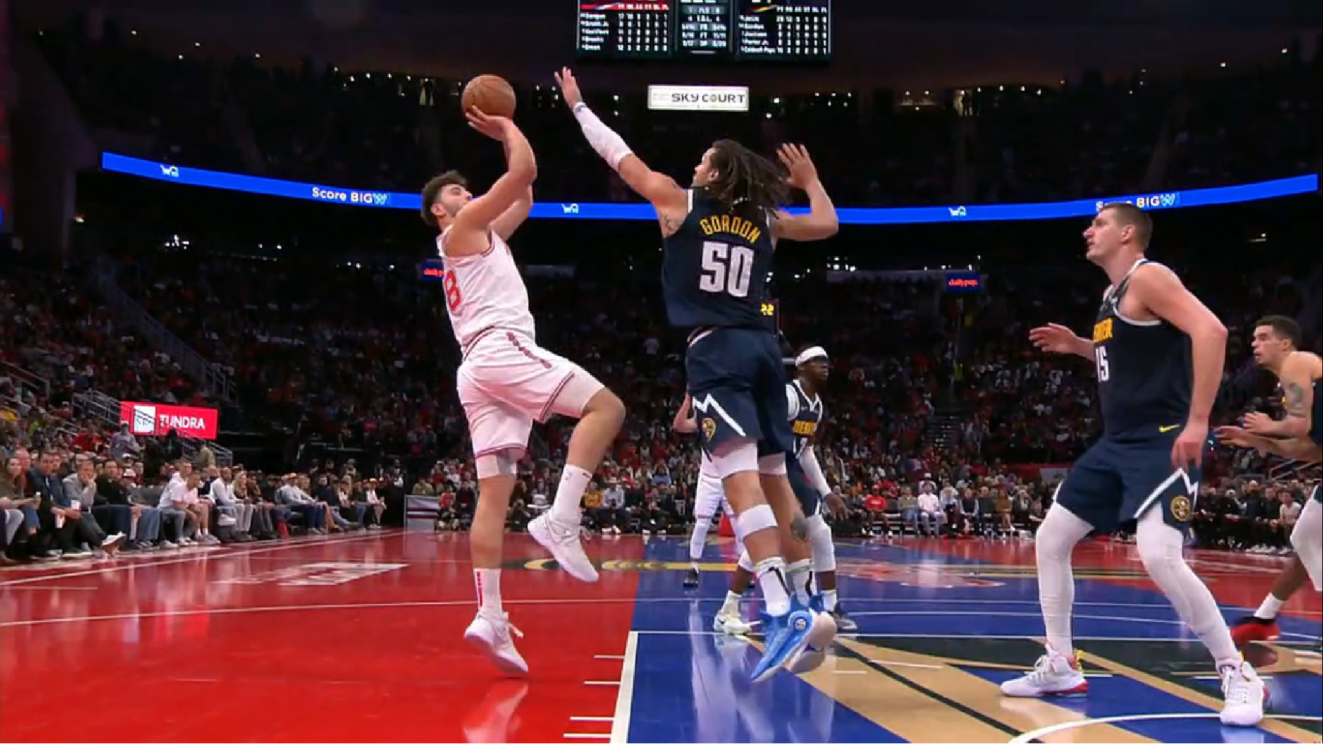 Les Rockets maitrisent les Nuggets malgré un grand Nikola Jokic (105-86)