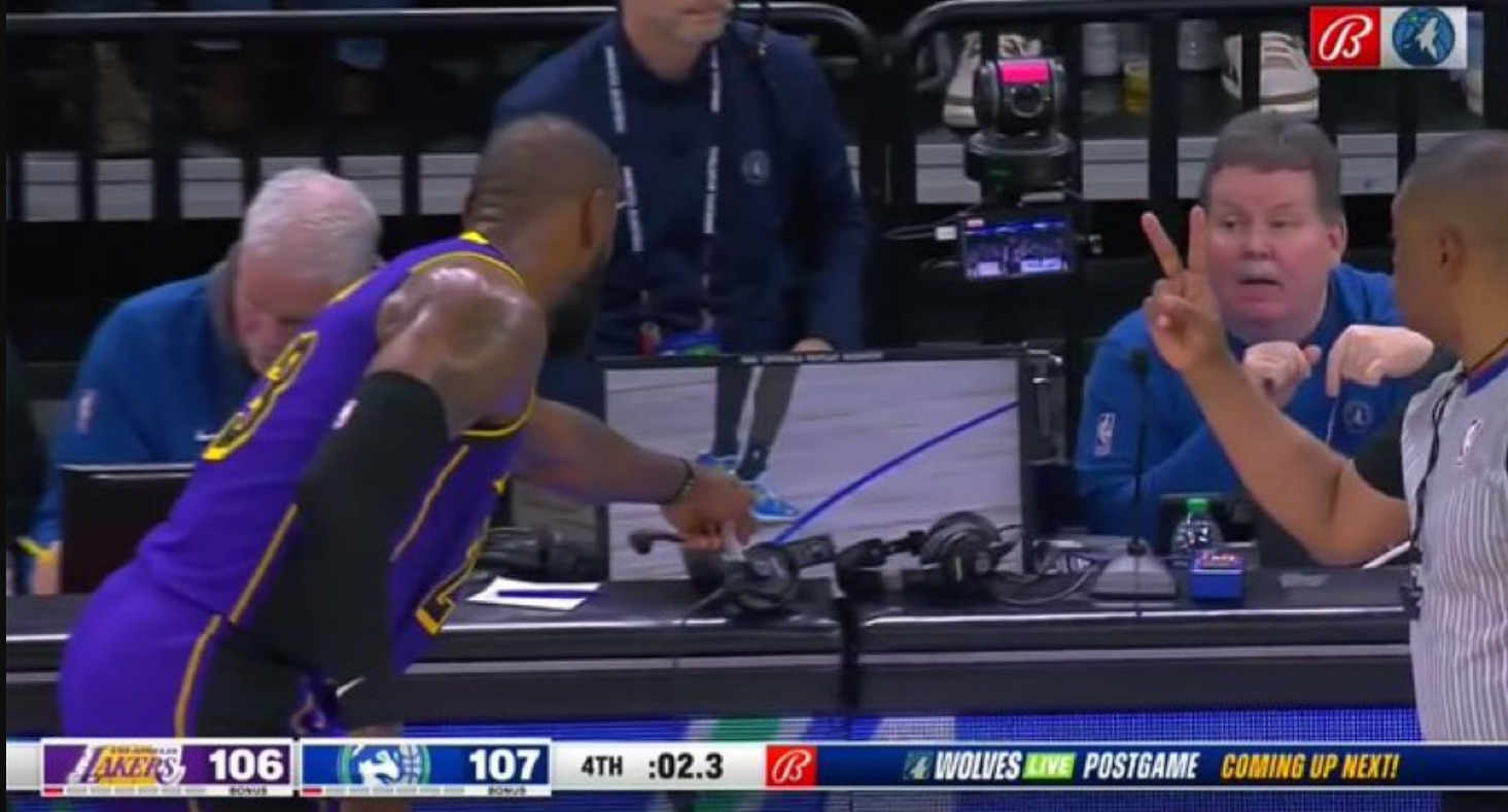 Le shoot de LeBron James contre les Wolves confirmé à 2-points par la NBA