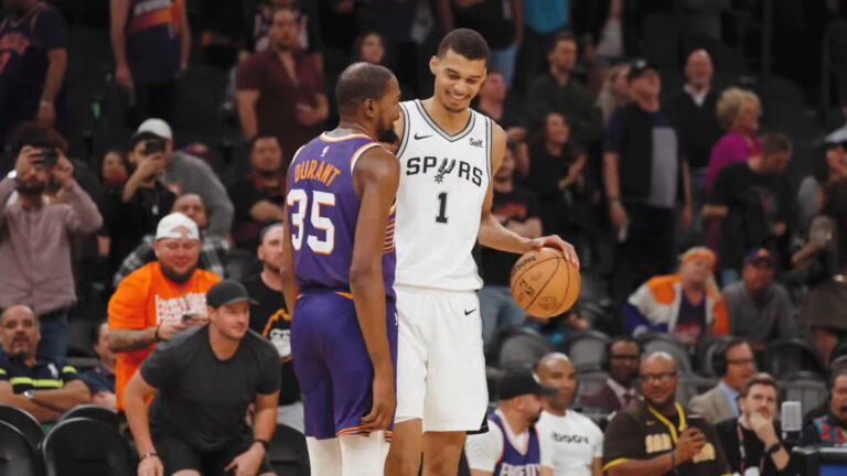 https://redac.trashtalk.co/wp-content/uploads/2024/03/Kevin-Durant-Suns-Victor-Wembanyama-Spurs-16-mars-2024-768x432.jpg