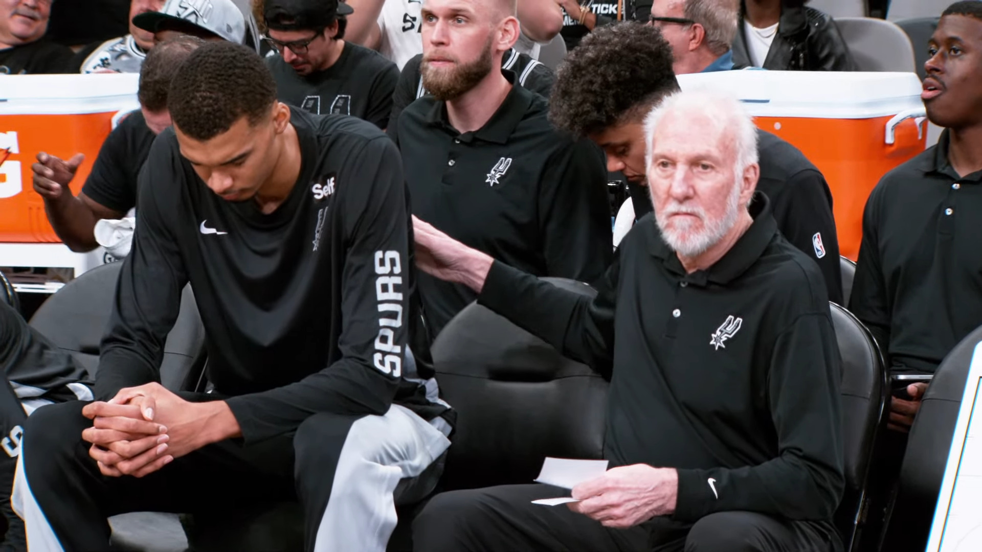 https://redac.trashtalk.co/wp-content/uploads/2024/05/Gregg-Popovich-Victor-Wembanyama-Spurs-8-mai-2024.jpg