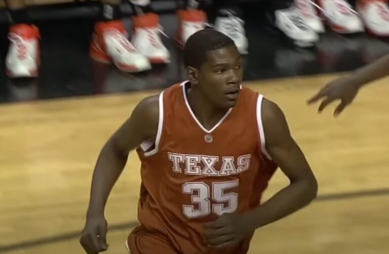 https://redac.trashtalk.co/wp-content/uploads/2024/08/Kevin-Durant-Texas-15-aout-2024-768x502.jpg