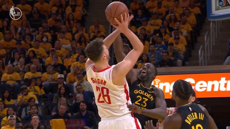 https://redac.trashtalk.co/wp-content/uploads/2025/05/Alperen-Sengun-Draymond-Green-3-mai-2025-768x432.jpg
