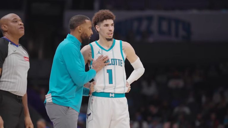 https://redac.trashtalk.co/wp-content/uploads/2025/05/Charles-Lee-LaMelo-Ball-Hornets-7-janvier-2025-768x432.jpg