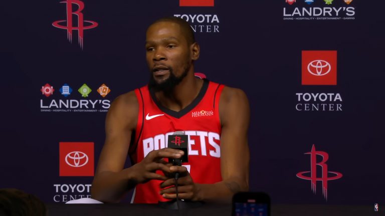 https://redac.trashtalk.co/wp-content/uploads/2025/09/kevin-durant-houston-rockets-media-day-768x432.jpg
