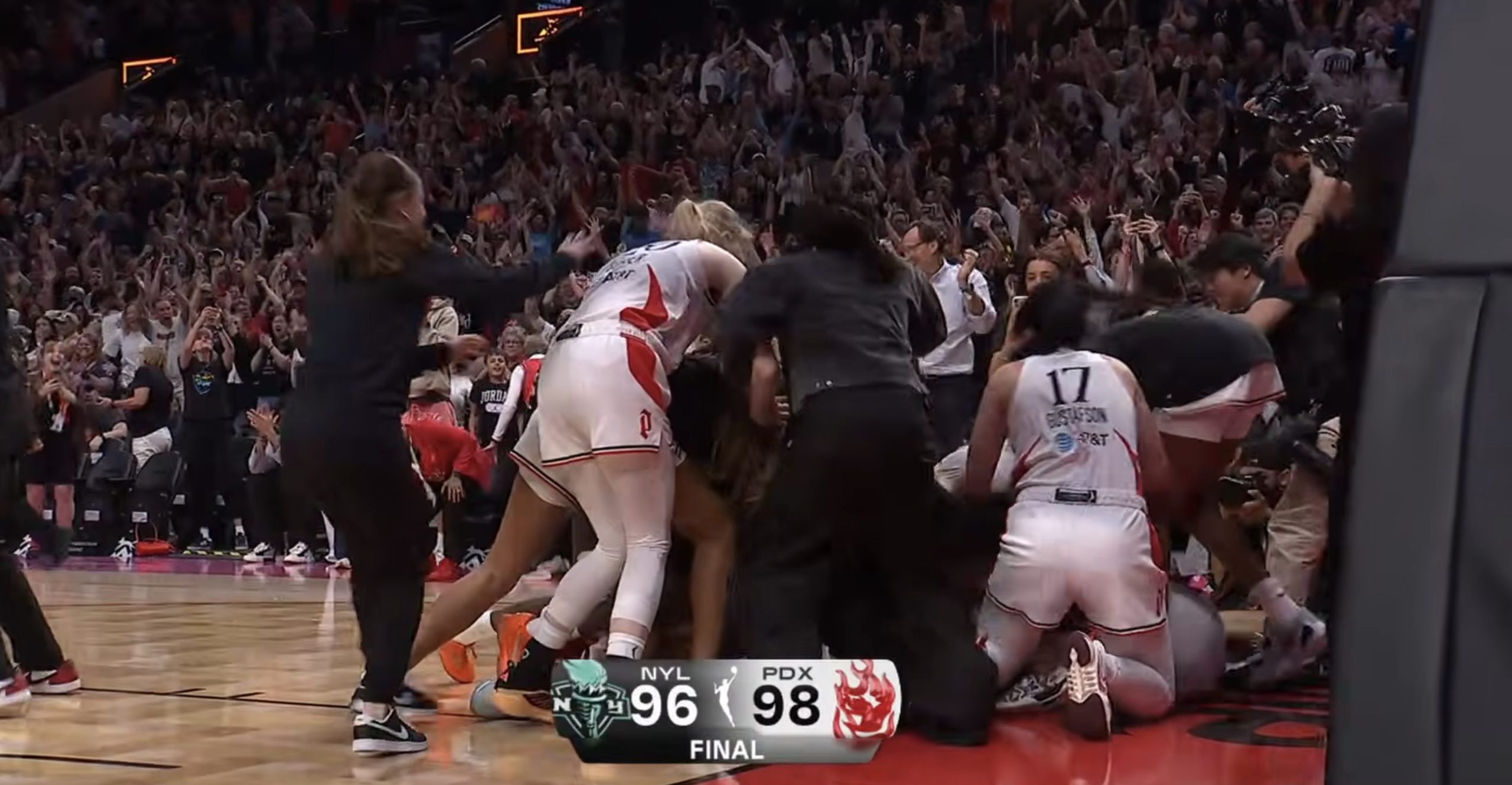 https://redac.trashtalk.co/wp-content/uploads/2026/05/Liberty-Fire-WNBA.jpg